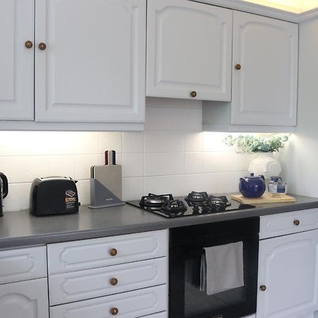 Inviting You To Your Home From Home 10 Minutes From Stratford Westfield London Bagian luar foto