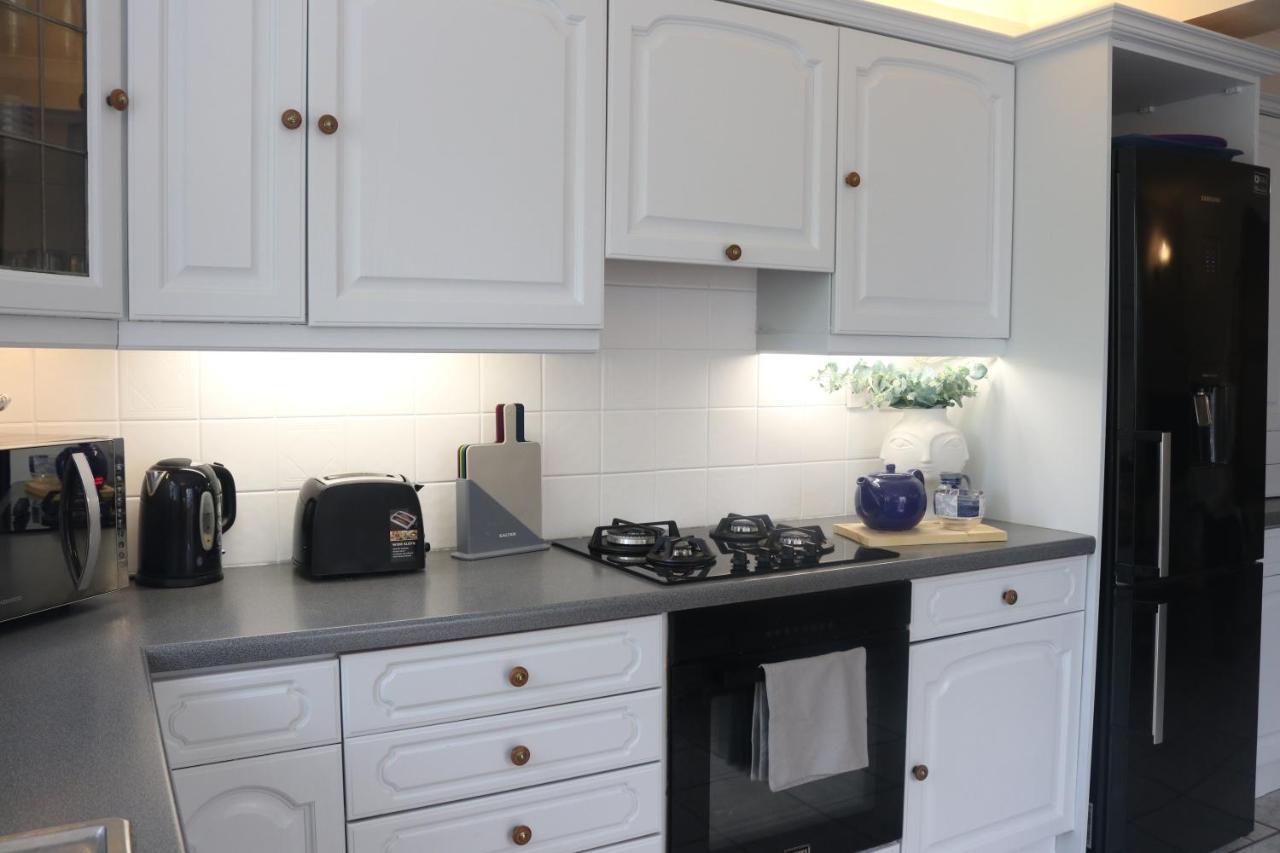 Inviting You To Your Home From Home 10 Minutes From Stratford Westfield London Bagian luar foto