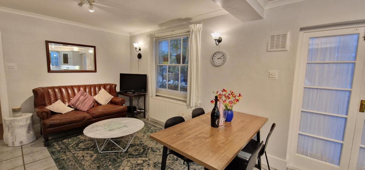 Inviting You To Your Home From Home 10 Minutes From Stratford Westfield London Bagian luar foto